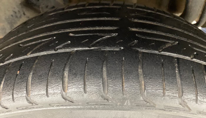 2018 Tata Tiago XZ PETROL, Petrol, Manual, 27,473 km, Left Rear Tyre Tread