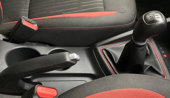2019 Hyundai Elite i20 1.2 SPORTZ PLUS DUAL TONE VTVT, Petrol, Manual, 29,191 km, Gear Lever