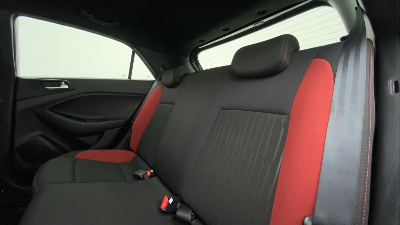 2019 Hyundai Elite i20 1.2 SPORTZ PLUS DUAL TONE VTVT, Petrol, Manual, 29,191 km, Right Side Rear Door Cabin
