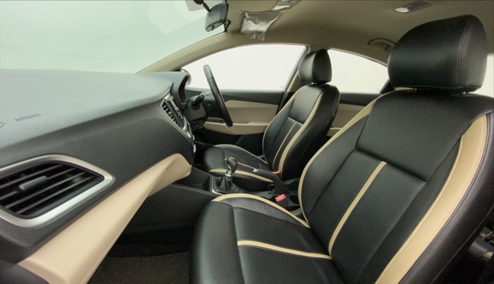 2018 Hyundai Verna 1.4 E PETROL, Petrol, Manual, 27,312 km, Right Side Front Door Cabin