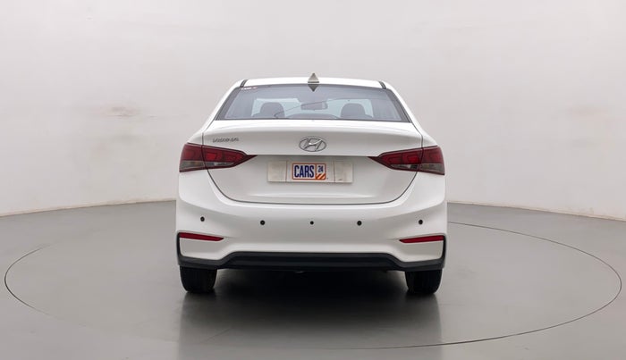 2018 Hyundai Verna 1.4 E PETROL, Petrol, Manual, 27,312 km, Back/Rear