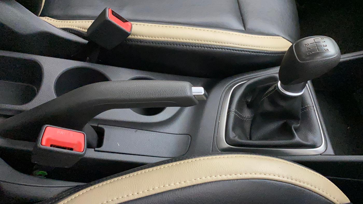 2018 Hyundai Verna 1.4 E PETROL, Petrol, Manual, 27,312 km, Gear Lever