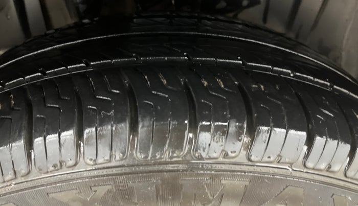 2022 Maruti XL6 ZETA MT, Petrol, Manual, 81,177 km, Right Rear Tyre Tread