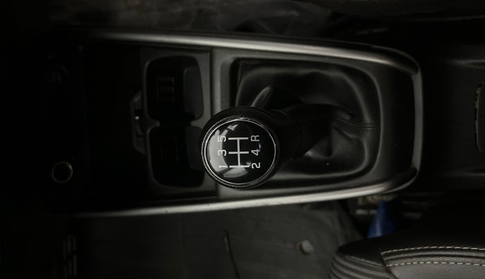 2022 Maruti XL6 ZETA MT, Petrol, Manual, 81,177 km, Gear Lever