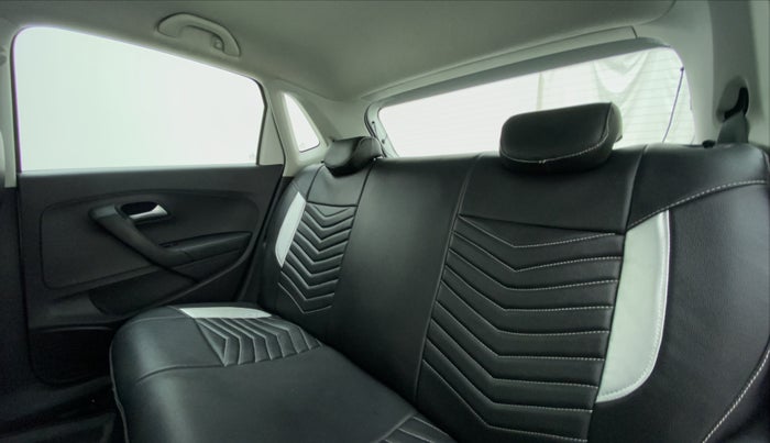 2019 Volkswagen Polo COMFORTLINE 1.0 PETROL, Petrol, Manual, 30,172 km, Right Side Rear Door Cabin