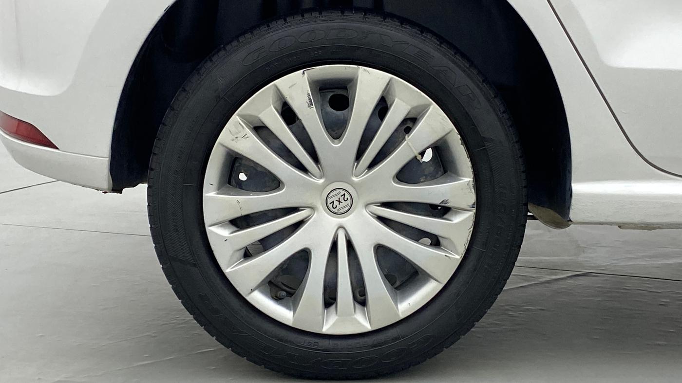 2019 Volkswagen Polo COMFORTLINE 1.0 PETROL, Petrol, Manual, 30,172 km, Right Rear Wheel
