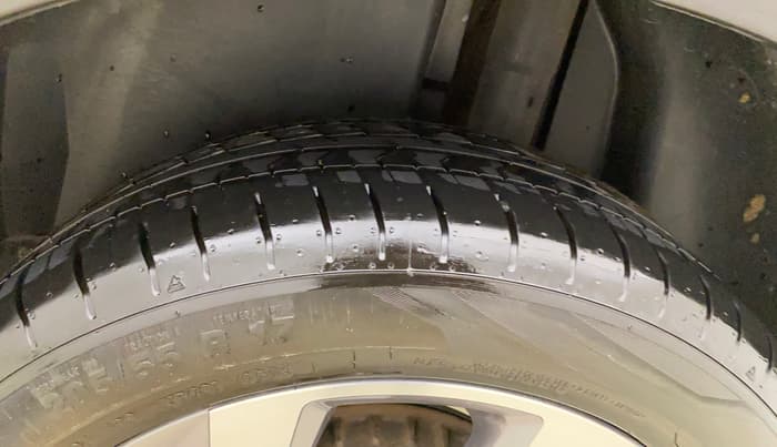 2023 Volkswagen TAIGUN TOPLINE 1.0 TSI AT, Petrol, Automatic, 4,893 km, Left Rear Tyre Tread