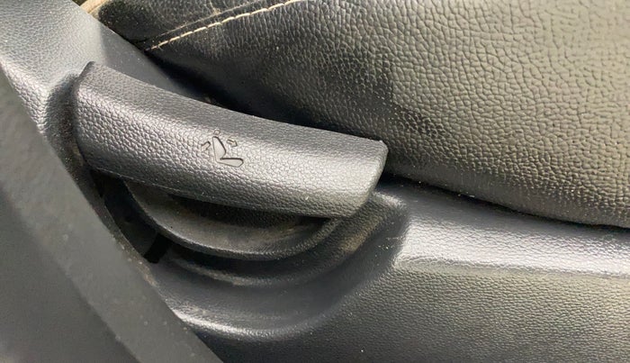 2015 Hyundai Grand i10 SPORTZ 1.2 KAPPA VTVT, Petrol, Manual, 43,941 km, Driver Side Adjustment Panel