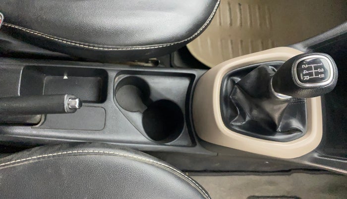 2015 Hyundai Grand i10 SPORTZ 1.2 KAPPA VTVT, Petrol, Manual, 43,941 km, Gear Lever