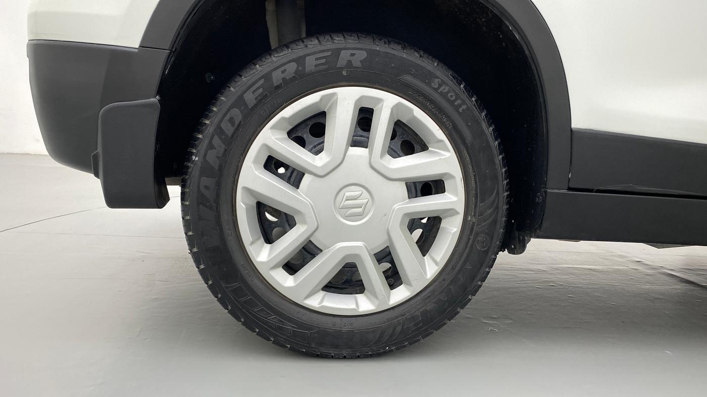 2016 Maruti Vitara Brezza VDI OPT, Diesel, Manual, 58,349 km, Right Rear Wheel