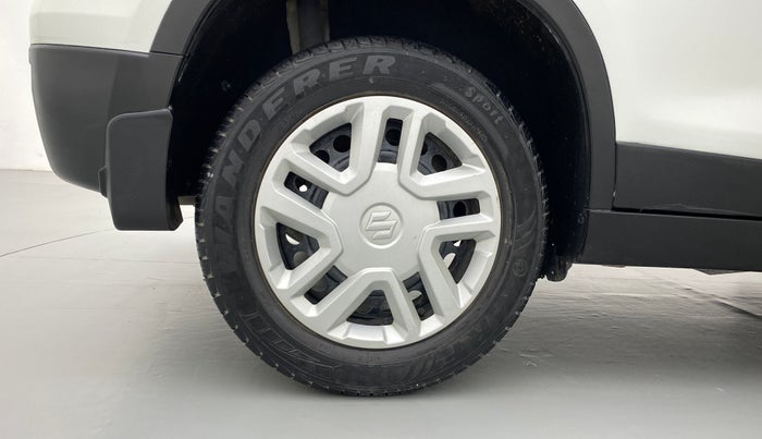 2016 Maruti Vitara Brezza VDI OPT, Diesel, Manual, 58,349 km, Right Rear Wheel