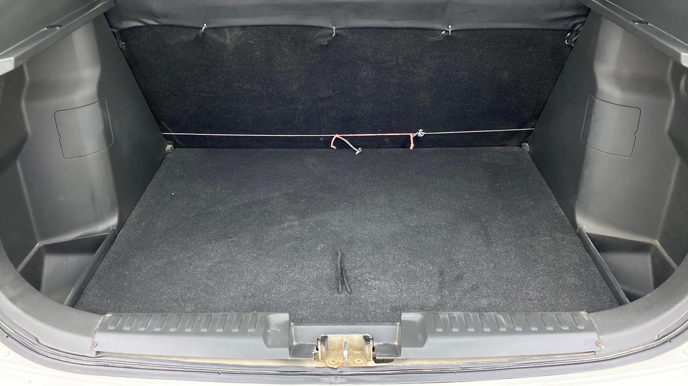 2016 Maruti Vitara Brezza VDI OPT, Diesel, Manual, 58,349 km, Boot Inside