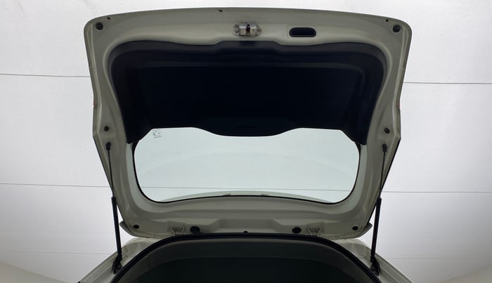 2016 Maruti Vitara Brezza VDI OPT, Diesel, Manual, 58,349 km, Boot Door Open