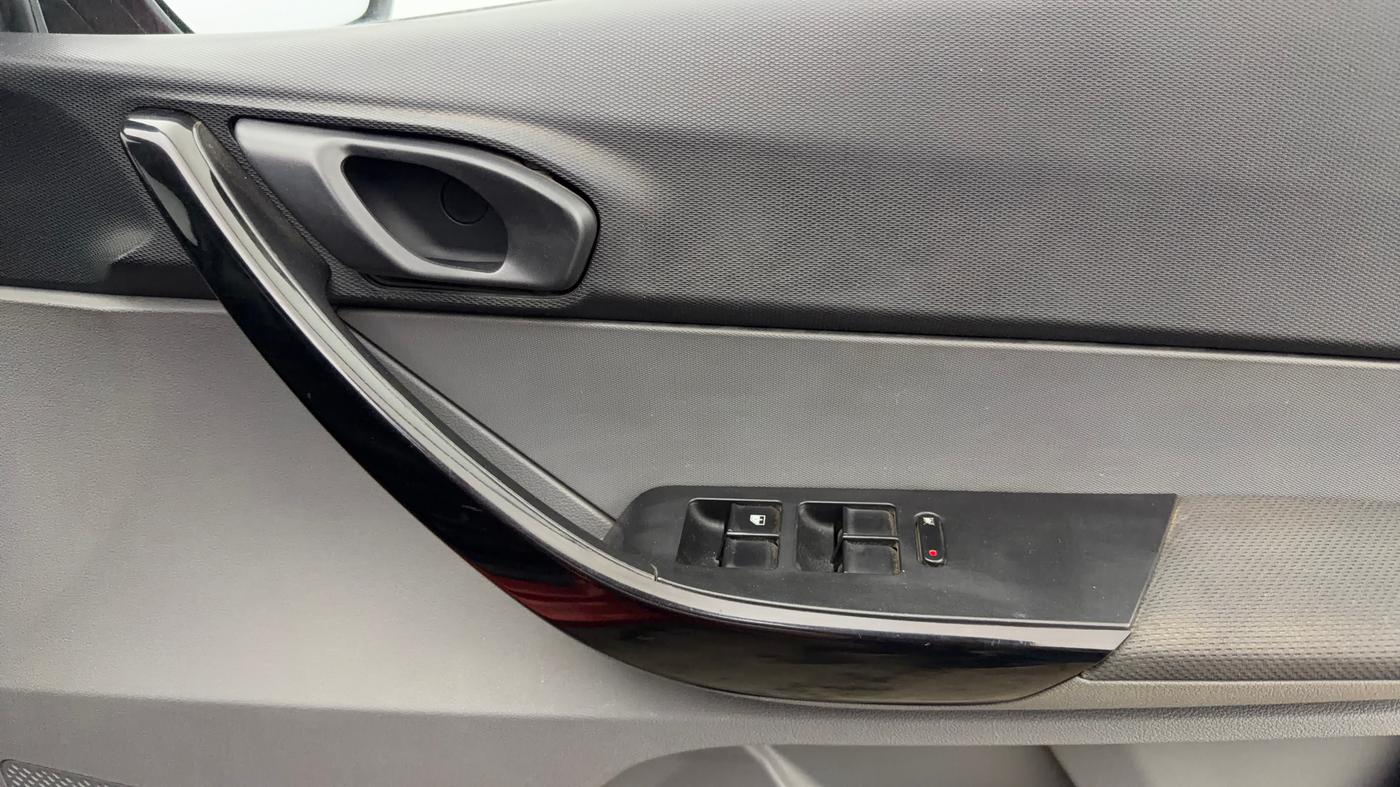 2018 Tata TIGOR XT PETROL, Petrol, Manual, 56,278 km, Driver Side Door Panels Control