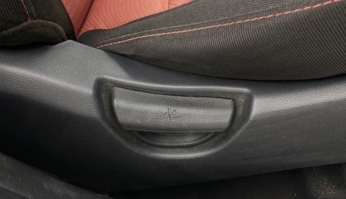 2016 Hyundai Grand i10 1.2 SPORTZ PRIME EDITION VTVT, Petrol, Manual, 68,576 km, Driver Side Adjustment Panel