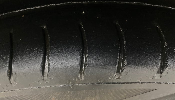 2016 Hyundai Grand i10 1.2 SPORTZ PRIME EDITION VTVT, Petrol, Manual, 68,576 km, Left Front Tyre Tread