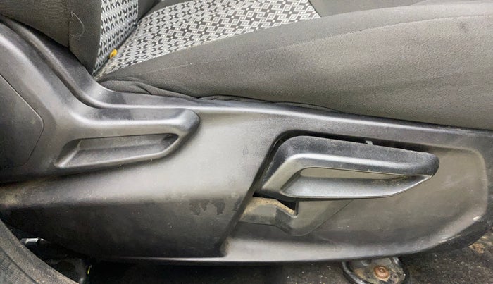 2022 Tata Tiago XT PETROL, CNG, Manual, 81,075 km, Driver Side Adjustment Panel