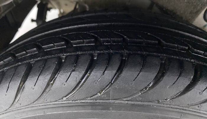 2012 Hyundai Santro Xing GLS PLUS AUDIO, Petrol, Manual, 22,958 km, Right Rear Tyre Tread