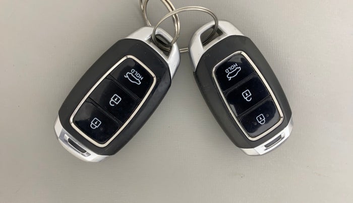 2018 Hyundai Verna 1.6 VTVT SX + AT, Petrol, Automatic, 53,311 km, Key Close Up