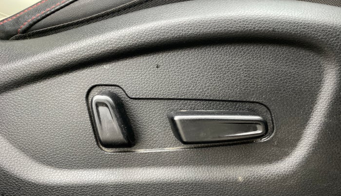 2019 KIA SELTOS GTX PLUS DCT 1.4 PETROL, Petrol, Automatic, 39,819 km, Driver Side Adjustment Panel