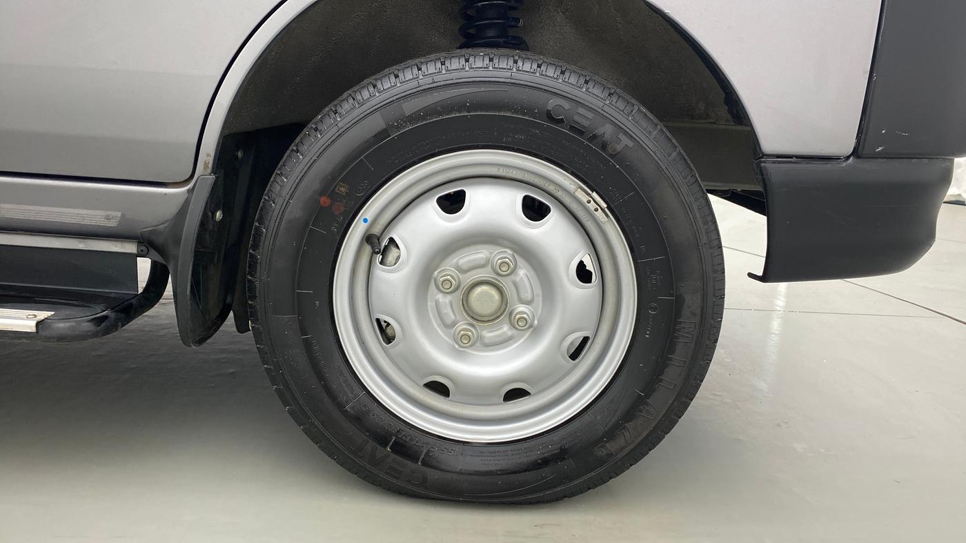 2020 Maruti Eeco 5 STR WITH AC PLUSHTR, Petrol, Manual, 5,527 km, Right Front Tyre
