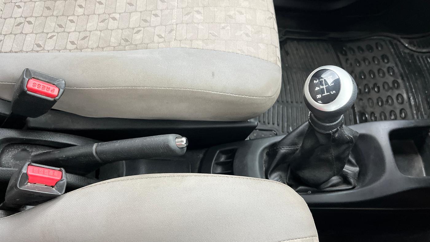 2016 Maruti Wagon R 1.0 VXI, Petrol, Manual, 65,016 km, Gear Lever