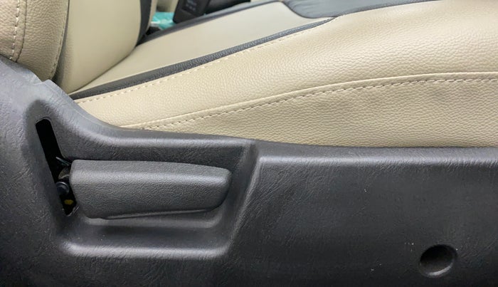 2022 Maruti Alto VXI, Petrol, Manual, 2,892 km, Driver Side Adjustment Panel