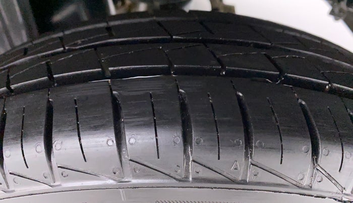 2022 Maruti Alto VXI, Petrol, Manual, 2,892 km, Left Rear Tyre Tread