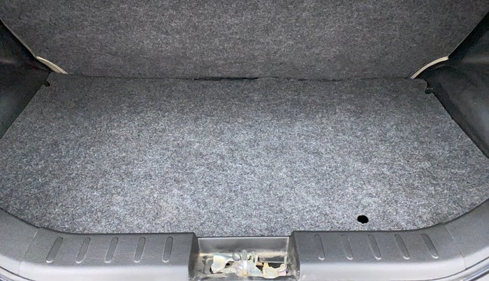 2022 Maruti Alto VXI, Petrol, Manual, 2,892 km, Boot Inside