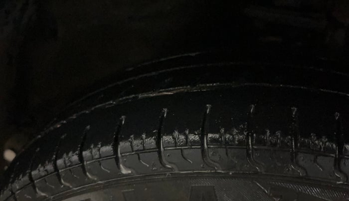 2013 Maruti Alto 800 LXI, Petrol, Manual, 17,591 km, Left Front Tyre Tread