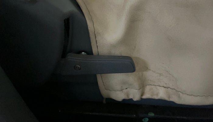 2013 Maruti Alto 800 LXI, Petrol, Manual, 17,591 km, Driver Side Adjustment Panel