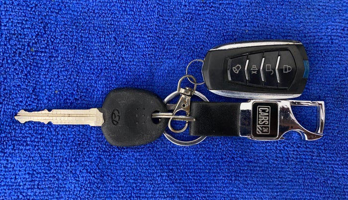 2013 Hyundai i10 MAGNA 1.1, Petrol, Manual, 86,006 km, Key Close Up
