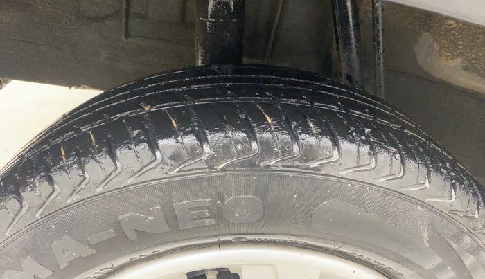2019 Renault Kwid RXT 1.0 (O), Petrol, Manual, 62,733 km, Right Rear Tyre Tread