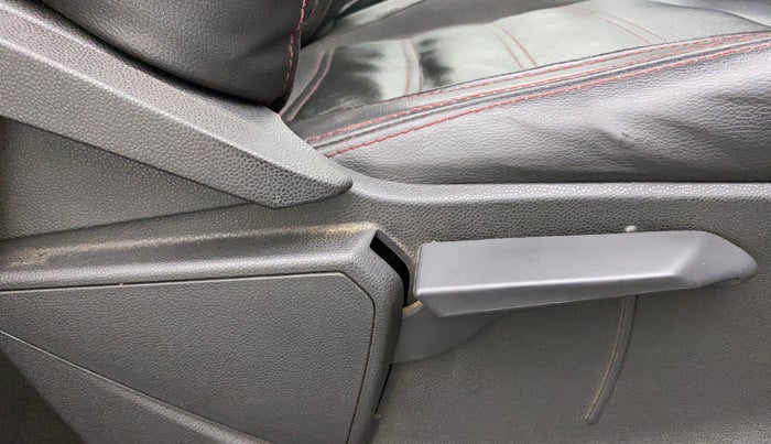 2017 Ford Ecosport TITANIUM + 1.5L DIESEL, Diesel, Manual, 90,928 km, Driver Side Adjustment Panel