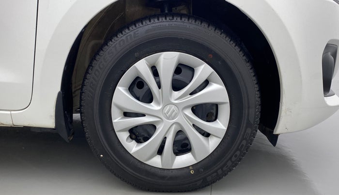 2020 Maruti Swift VXI, Petrol, Manual, 25,434 km, Right Front Wheel