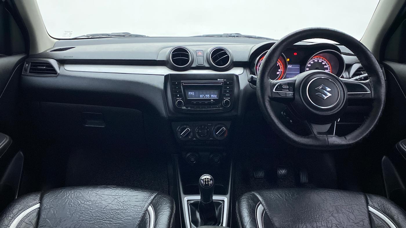 2020 Maruti Swift VXI, Petrol, Manual, 25,434 km, Dashboard