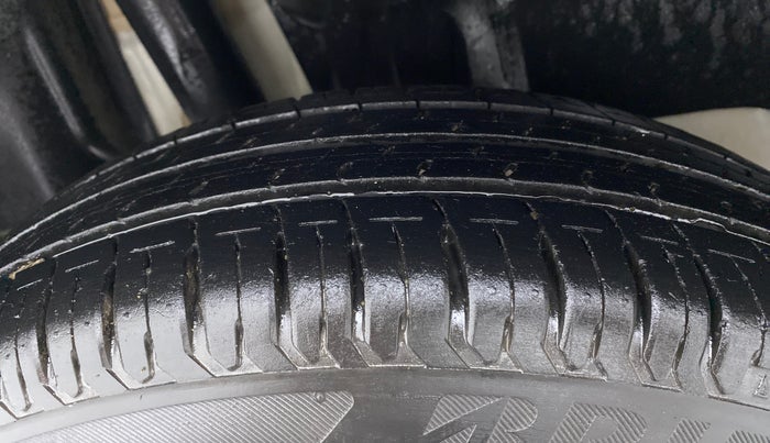 2020 Maruti Swift VXI, Petrol, Manual, 25,434 km, Right Rear Tyre Tread