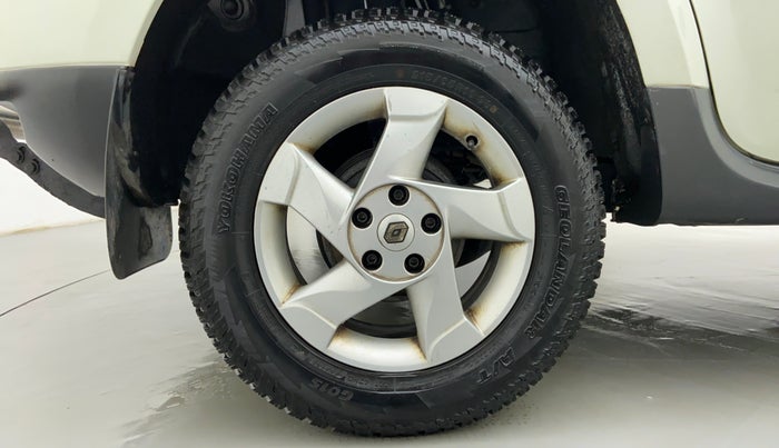 2013 Renault Duster 85 PS RXL, Diesel, Manual, 81,609 km, Right Rear Wheel