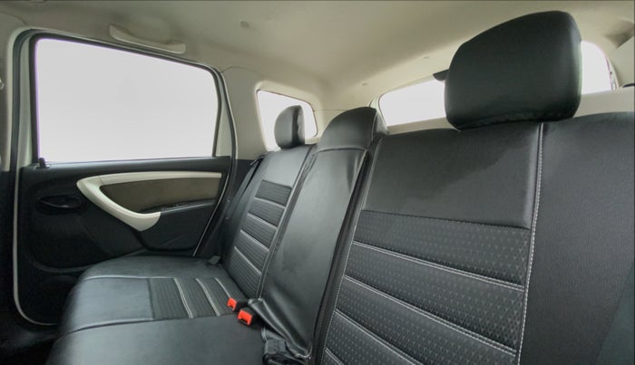 2013 Renault Duster 85 PS RXL, Diesel, Manual, 81,609 km, Right Side Rear Door Cabin