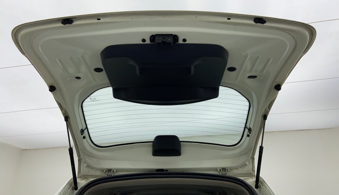 2013 Renault Duster 85 PS RXL, Diesel, Manual, 81,609 km, Boot Door Open