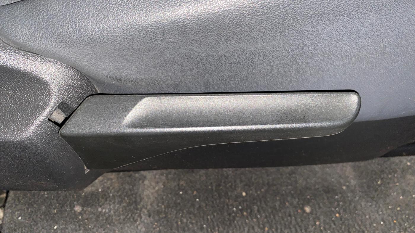 2023 Skoda KUSHAQ STYLE 1.0L TSI AT (6 AIRBAGS), Petrol, Automatic, 20,461 km, Driver Side Adjustment Panel