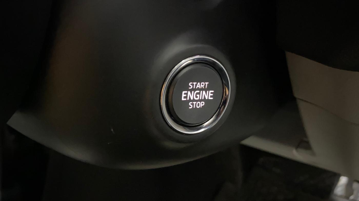 2023 Skoda KUSHAQ STYLE 1.0L TSI AT (6 AIRBAGS), Petrol, Automatic, 20,461 km, Keyless Start/ Stop Button