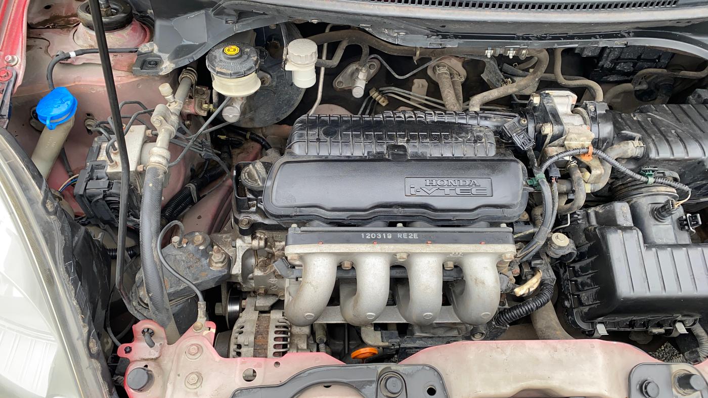 2012 Honda Brio V MT, Petrol, Manual, 1,00,793 km, Engine View - Left