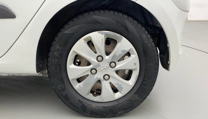2011 Hyundai i10 MAGNA 1.1, CNG, Manual, 1,03,582 km, Left Rear Wheel