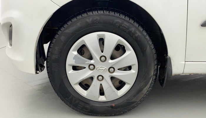 2011 Hyundai i10 MAGNA 1.1, CNG, Manual, 1,03,582 km, Left Front Wheel