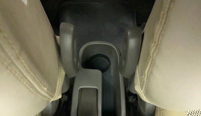 2011 Hyundai i10 MAGNA 1.1, CNG, Manual, 1,03,582 km, Driver Side Adjustment Panel