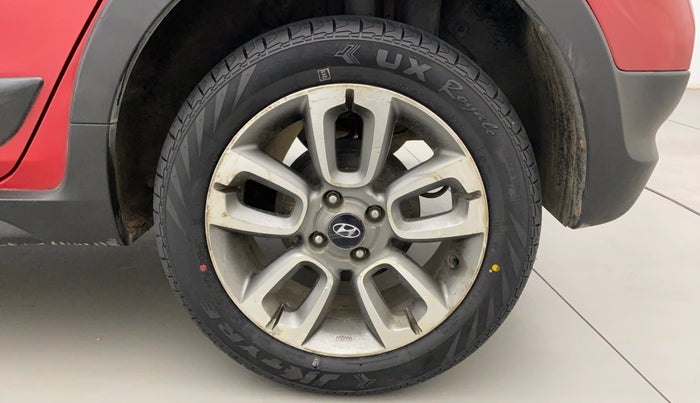 2016 Hyundai i20 Active 1.4 SX, Diesel, Manual, 75,541 km, Left Rear Wheel