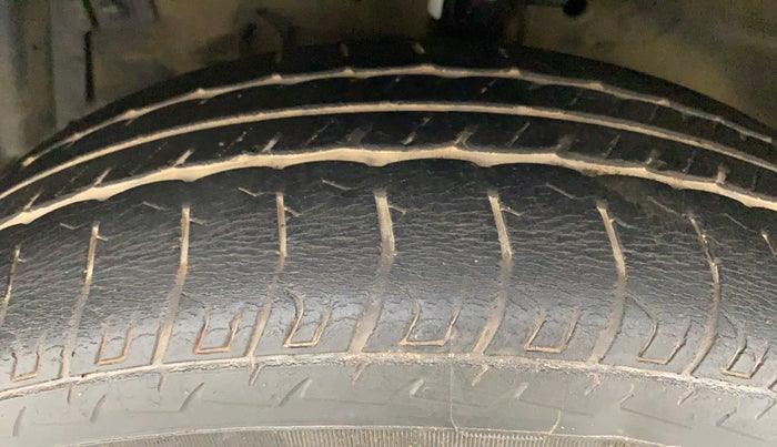 2012 Maruti Swift VDI, Diesel, Manual, 62,287 km, Left Front Tyre Tread