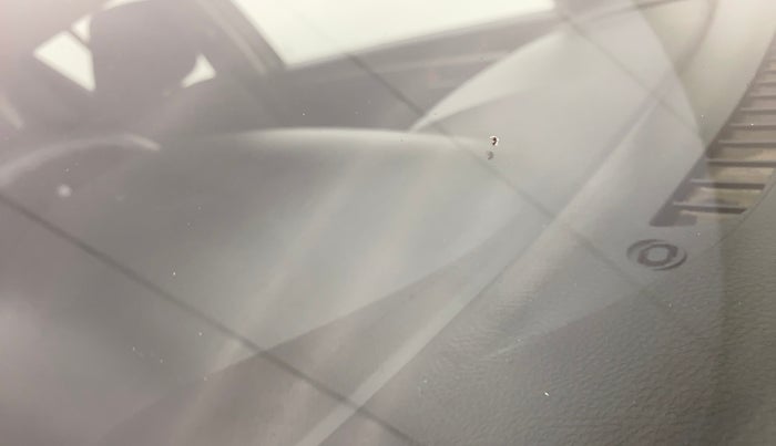 2012 Maruti Swift VDI, Diesel, Manual, 62,287 km, Front windshield - Minor spot on windshield