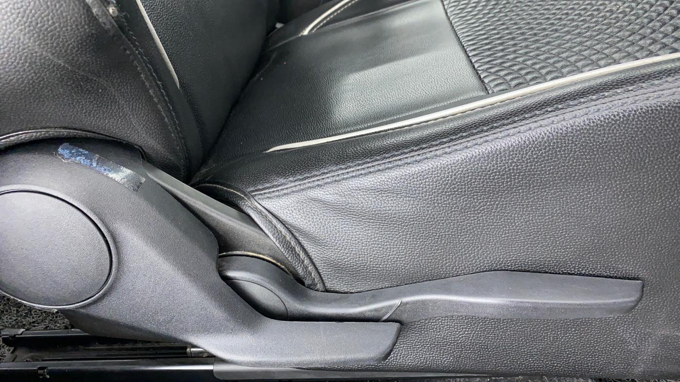 2019 Maruti Baleno ZETA 1.2 K12, Petrol, Manual, 26,738 km, Driver Side Adjustment Panel